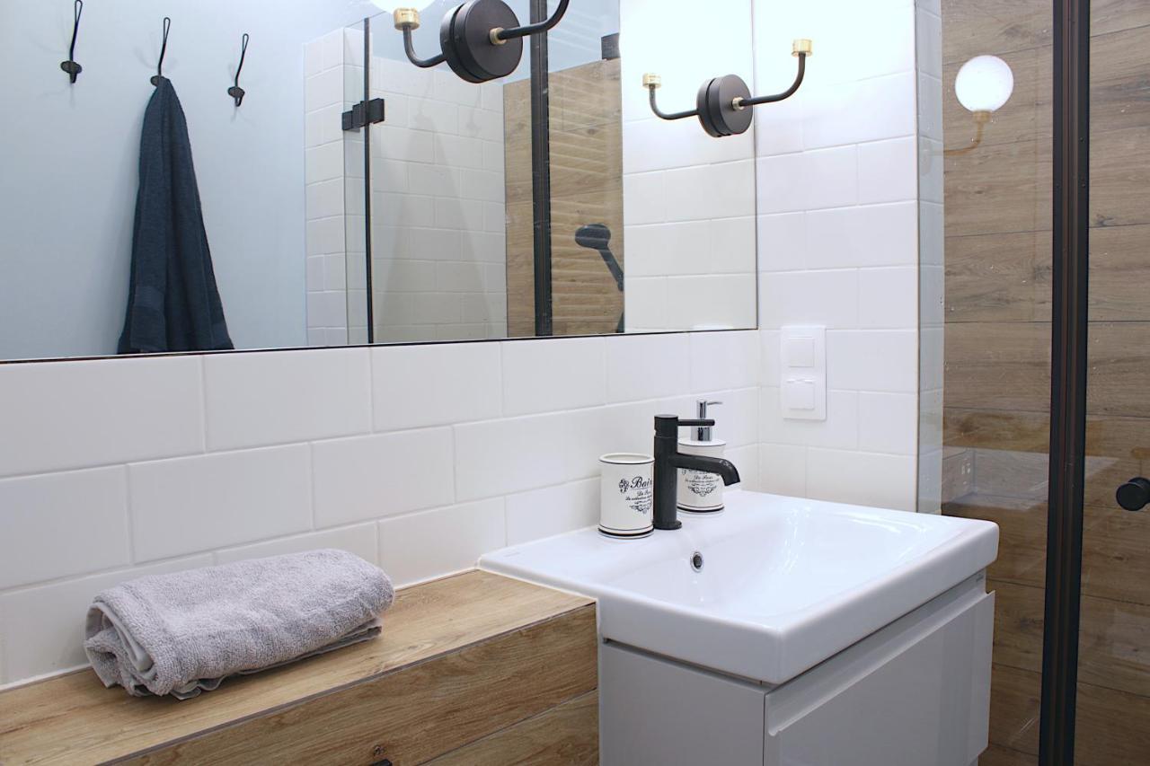 Kana - Stylish Apartment In Krakow Pomorska - Close, Wifi, Smart Tv Краків Екстер'єр фото